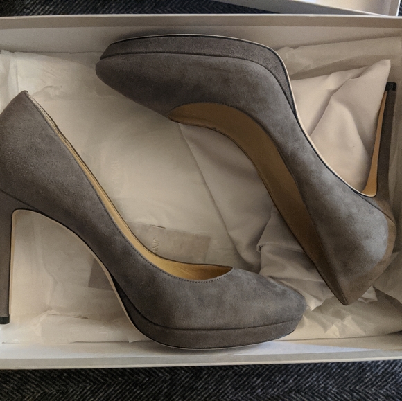 NIB Jimmy Choo Hope suede pumps - Picture 5 of 5
